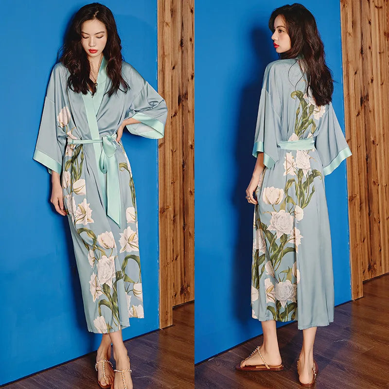 Ensemble de salon en satin kimono The Empress