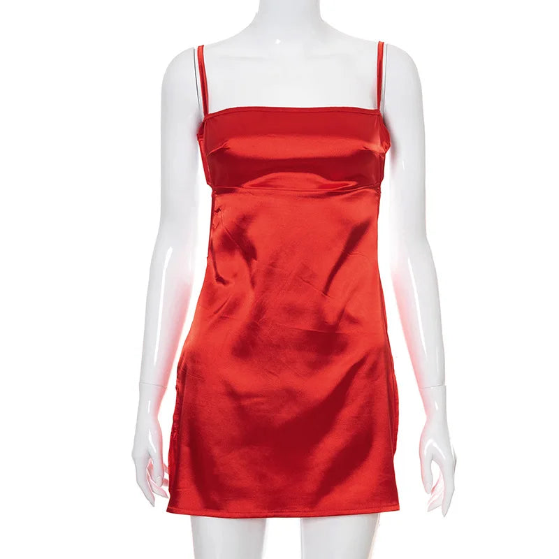 Robe mini sexy en satin dos nu, pyjama tendance pour femme, tenue d'été élégante avec fente et bandage, idéale pour la maison, décontractée et douce, style gothique