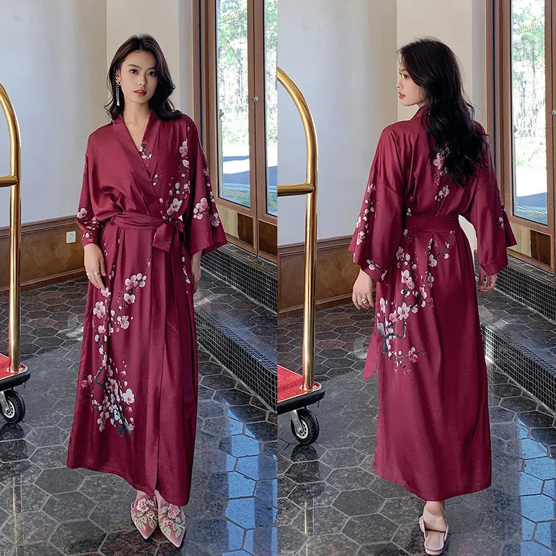 Ensemble de salon en satin kimono The Empress