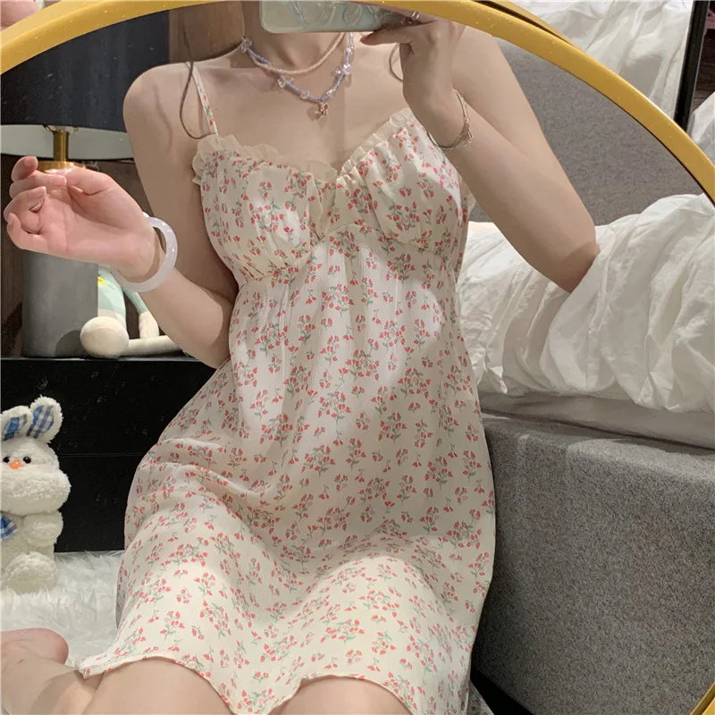 Robe de pyjama florale de style célèbre sur Internet, pyjama fin et simple pour femme, vêtements d'été pour la maison