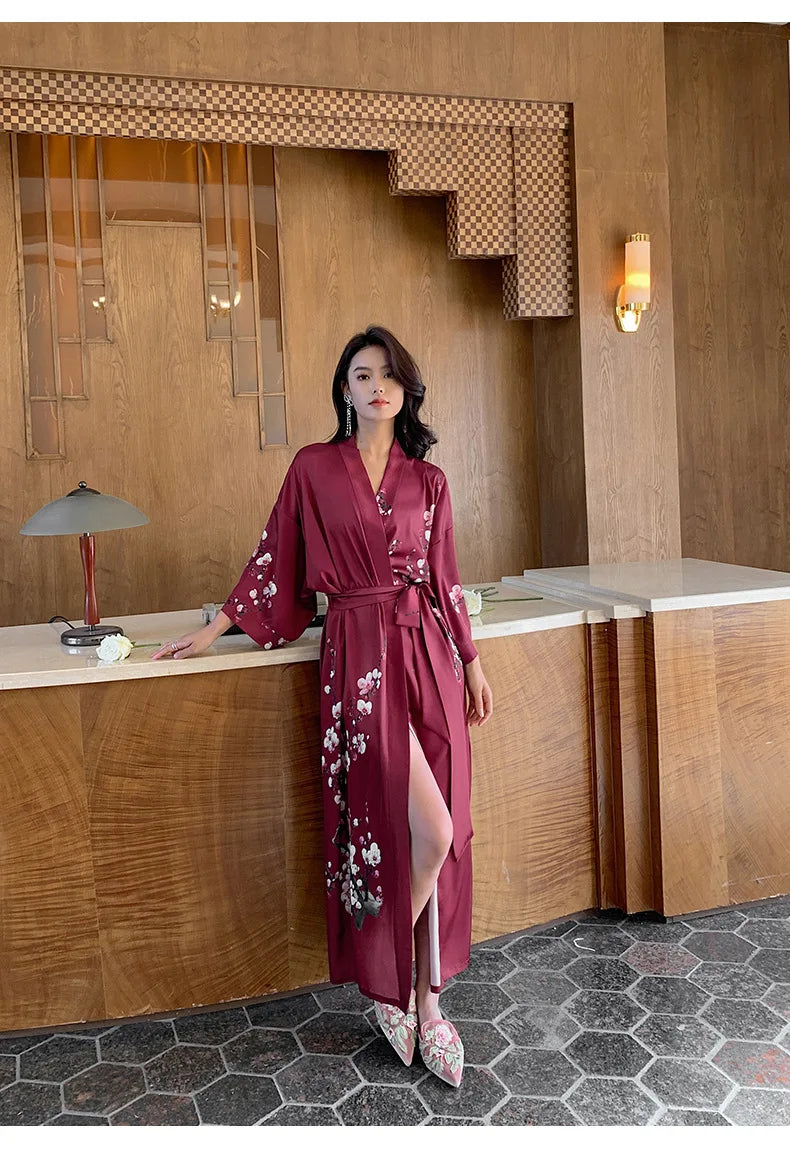 Ensemble de salon en satin kimono The Empress