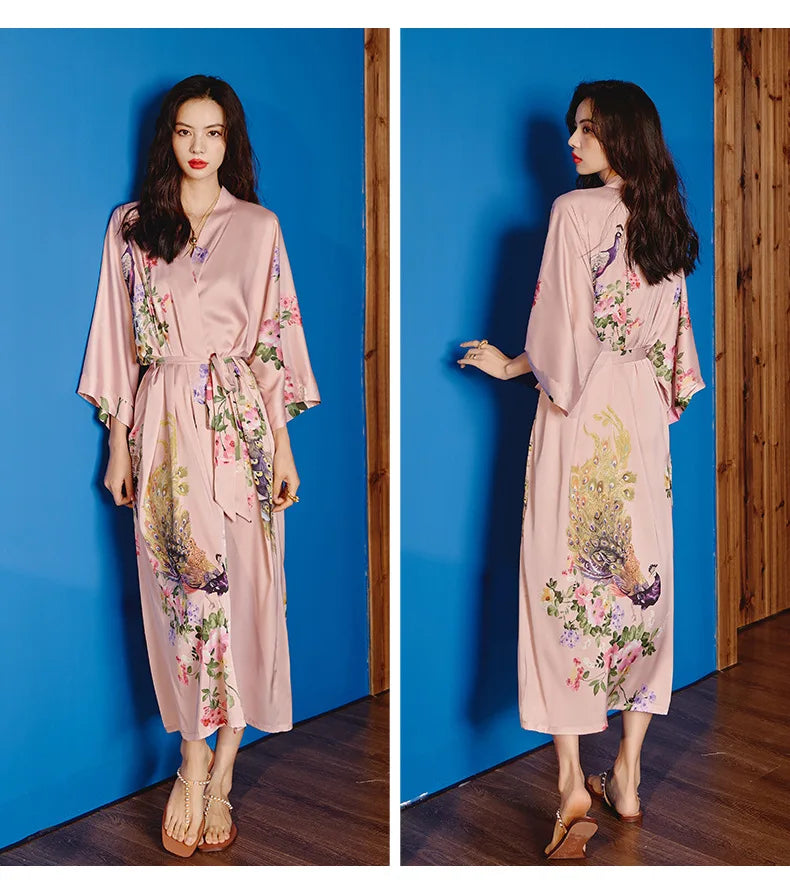 Ensemble de salon en satin kimono The Empress