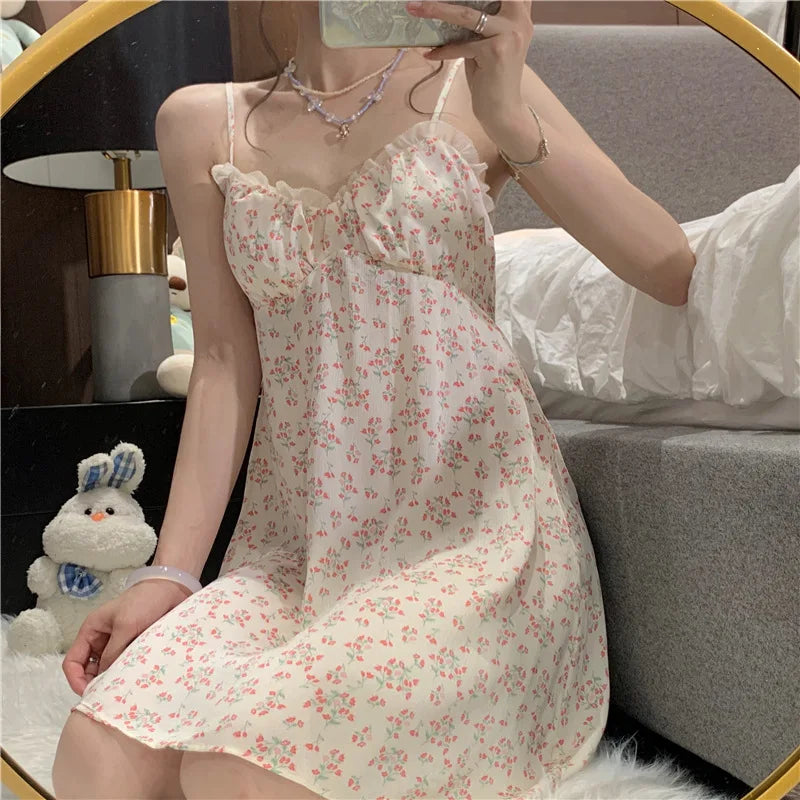 Robe de pyjama florale de style célèbre sur Internet, pyjama fin et simple pour femme, vêtements d'été pour la maison