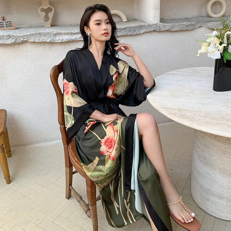Ensemble de salon en satin kimono The Empress
