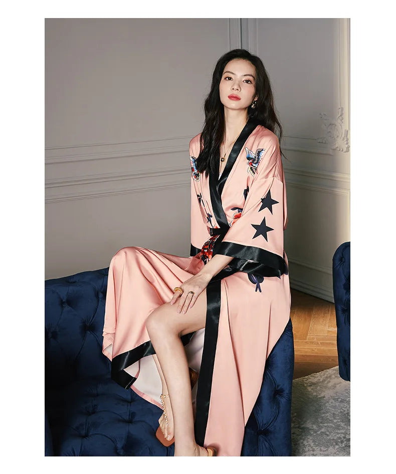 Ensemble de salon en satin kimono The Empress