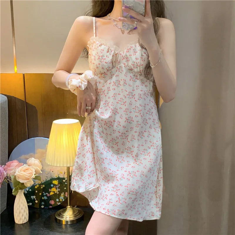 Robe de pyjama florale de style célèbre sur Internet, pyjama fin et simple pour femme, vêtements d'été pour la maison