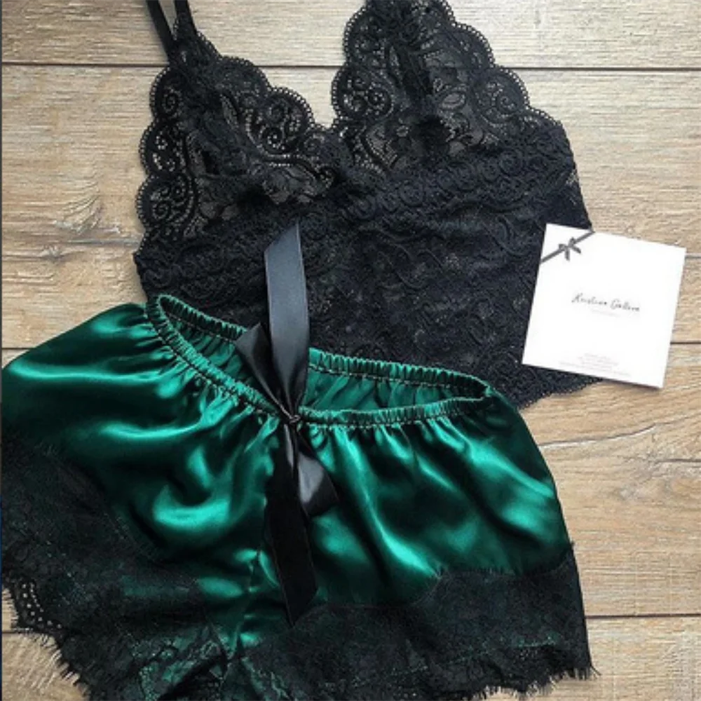 Ensemble de pyjama sexy en satin et dentelle pour femme, lingerie, short à bretelles élastiques, vêtements de nuit, sous-vêtements sans manches