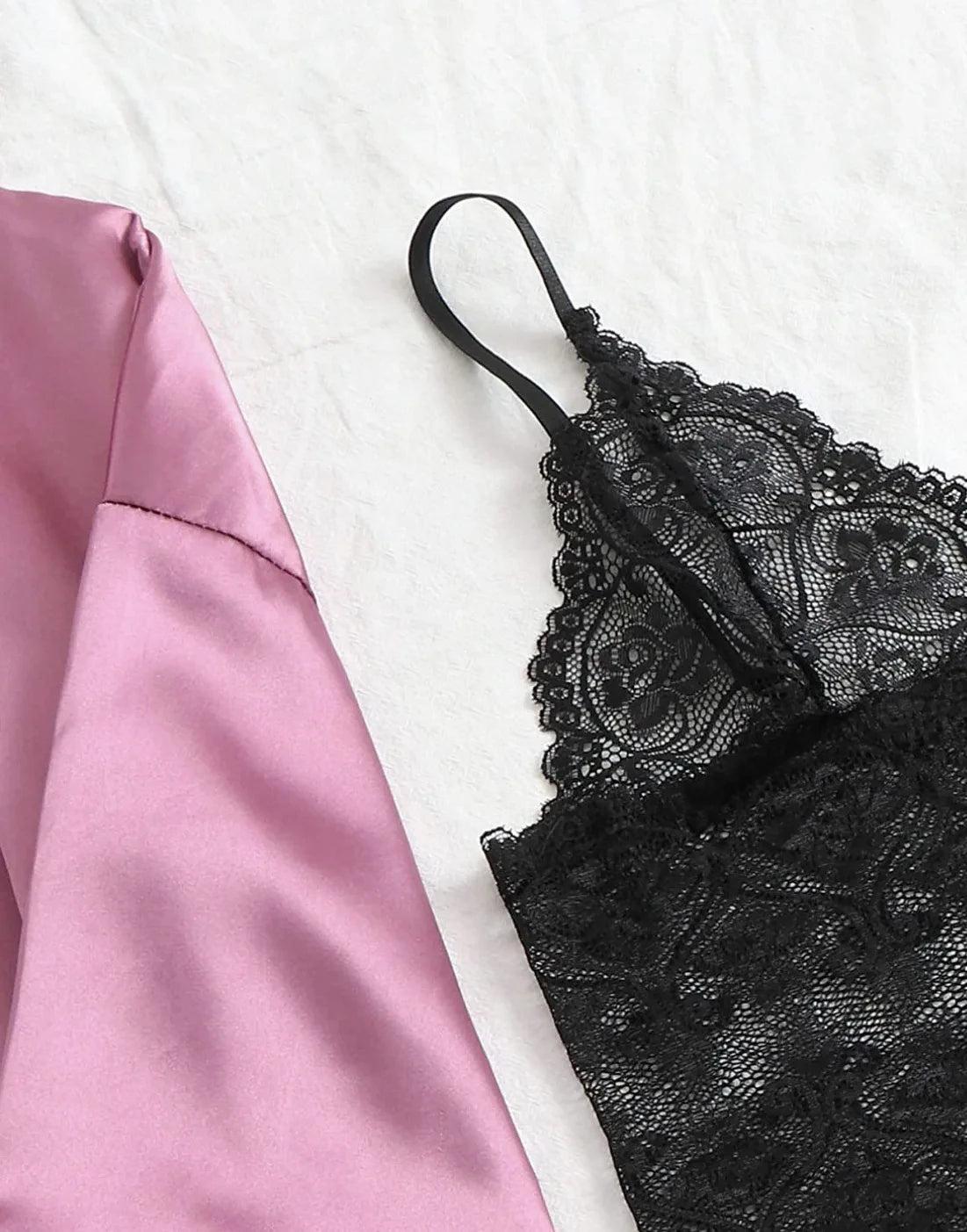 Pyjama tendance pour femme, imprimé, sexy, bordure en dentelle, imitation soie, satin, doux pour la peau, confortable, vêtements de détente, pyjama sexy