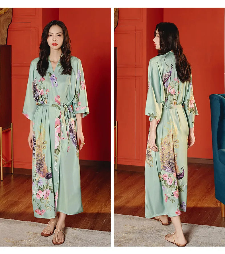 Ensemble de salon en satin kimono The Empress