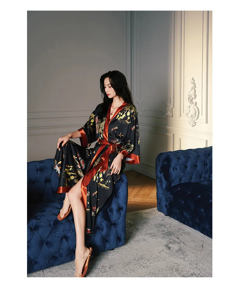 Ensemble de salon en satin kimono The Empress