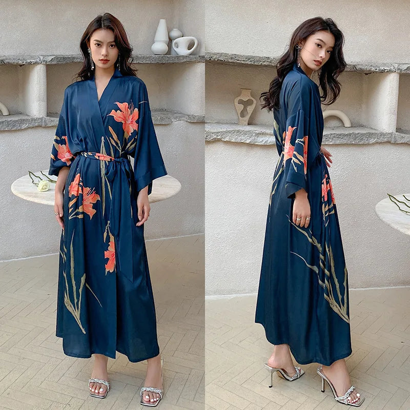 Ensemble de salon en satin kimono The Empress