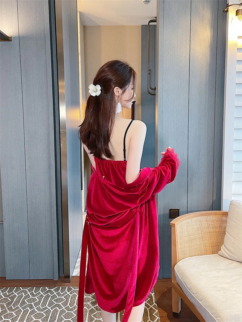 Pyjama sexy en velours pour femme - Robe à manches longues et chemise de nuit à bretelles en dentelle pour l'hiver et l'automne - Vêtements de nuit deux pièces confortables