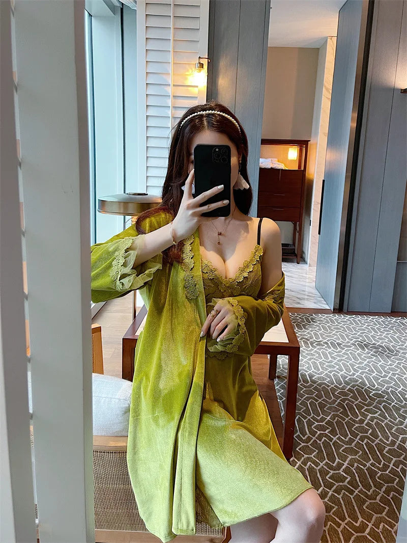 Pyjama sexy en velours pour femme - Robe à manches longues et chemise de nuit à bretelles en dentelle pour l'hiver et l'automne - Vêtements de nuit deux pièces confortables