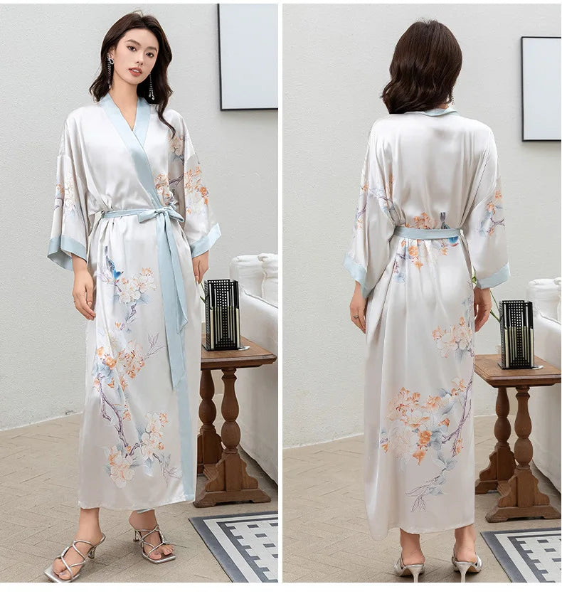 Ensemble de salon en satin kimono The Empress