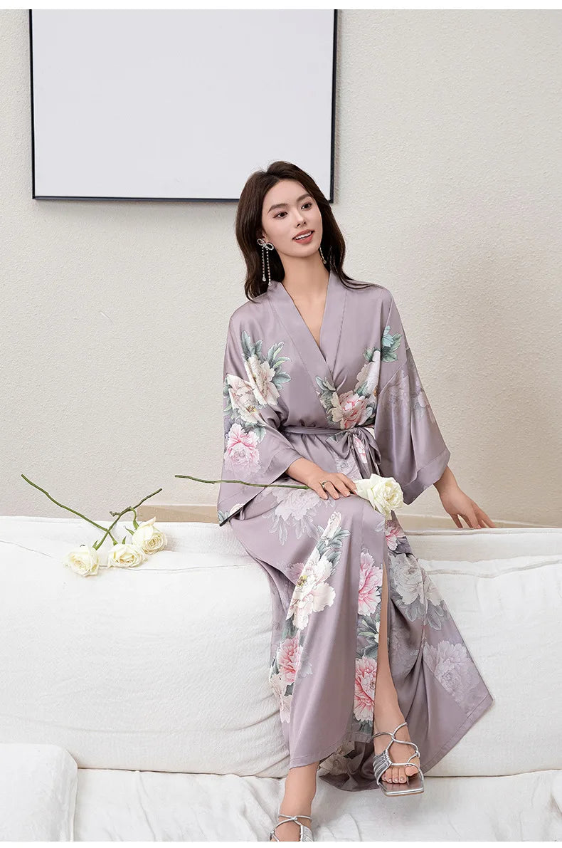 Ensemble de salon en satin kimono The Empress