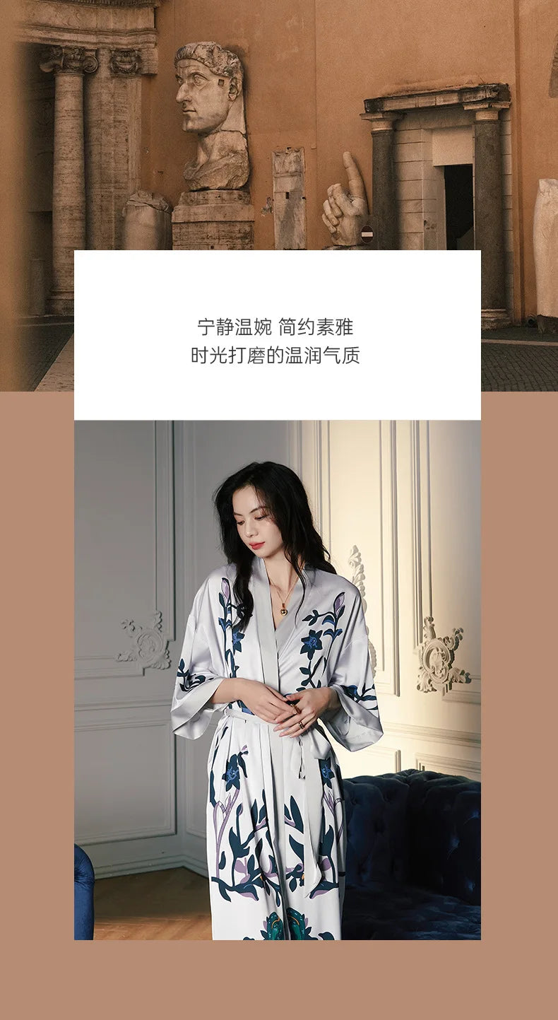 Ensemble de salon en satin kimono The Empress