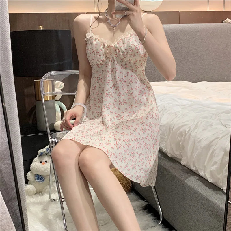 Robe de pyjama florale de style célèbre sur Internet, pyjama fin et simple pour femme, vêtements d'été pour la maison