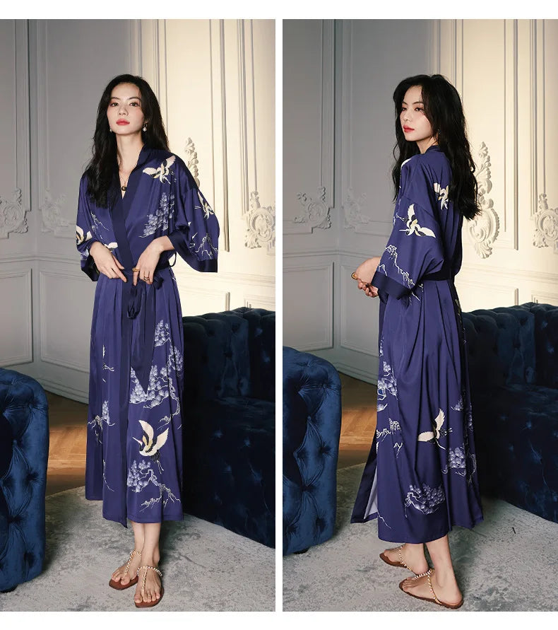 Ensemble de salon en satin kimono The Empress