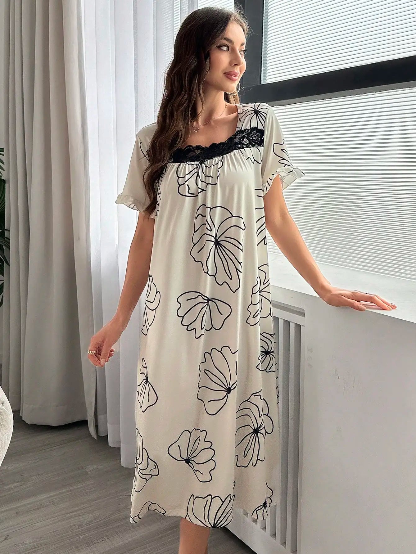 Pyjama d'été une pièce pour femme, imprimé floral élégant, col carré, longue chemise de nuit ample, peut être porté à l'extérieur, peignoir de maison