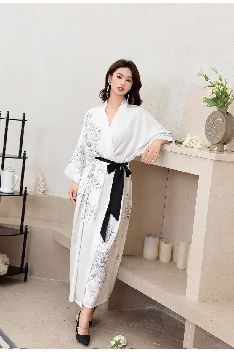 Ensemble de salon en satin kimono The Empress