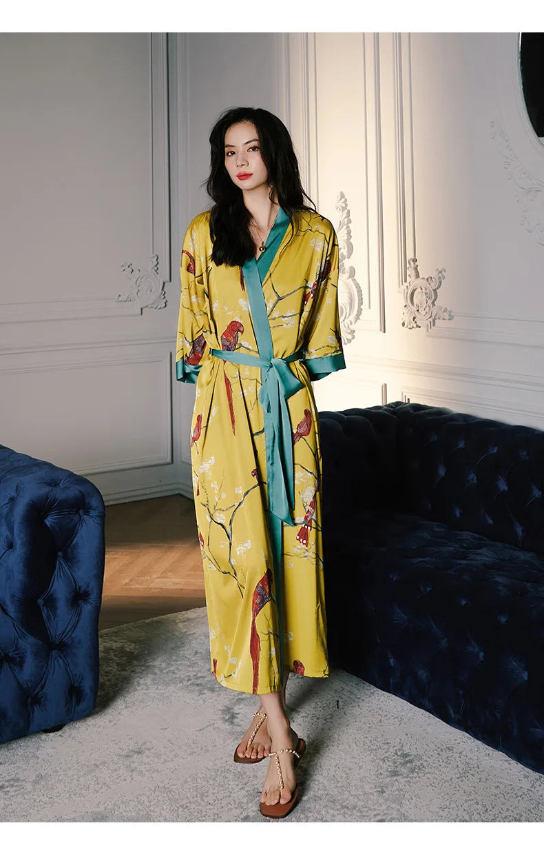 Ensemble de salon en satin kimono The Empress