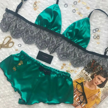 Sous-vêtements pour femmes, lingerie sexy en satin de soie, pyjamas, hauts courts, ensembles bralette et culotte, vêtements doux pour filles, hauts, slips, combinaison en dentelle