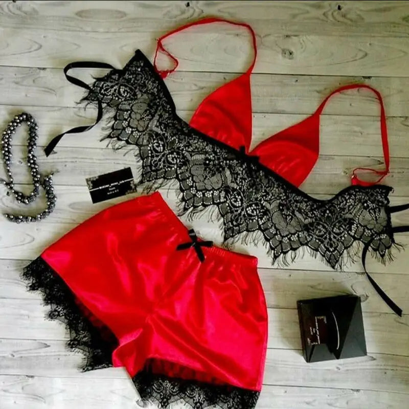 Sous-vêtements pour femmes, lingerie sexy en satin de soie, pyjamas, hauts courts, ensembles bralette et culotte, vêtements doux pour filles, hauts, slips, combinaison en dentelle