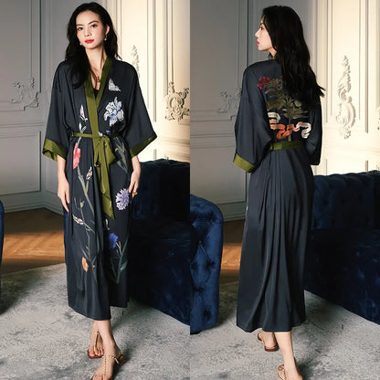 Ensemble de salon en satin kimono The Empress