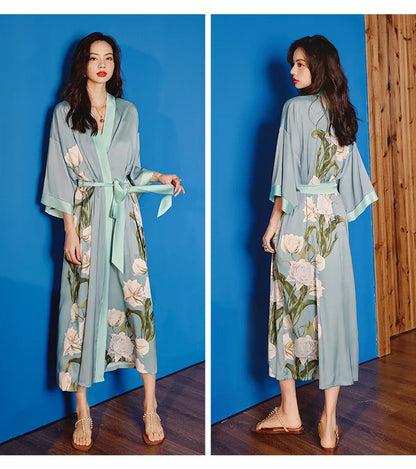 Ensemble de salon en satin kimono The Empress