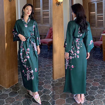 Ensemble de salon en satin kimono The Empress