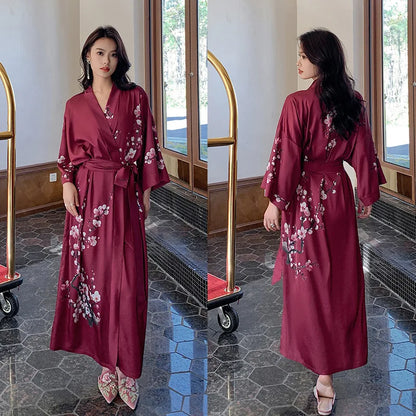 Ensemble de salon en satin kimono The Empress