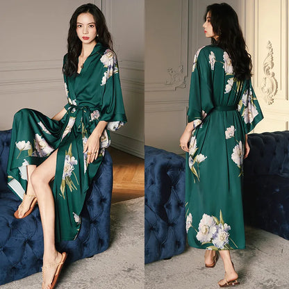 Ensemble de salon en satin kimono The Empress