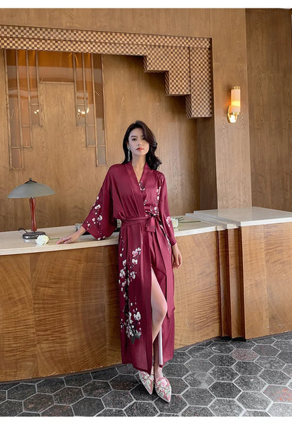 Ensemble de salon en satin kimono The Empress