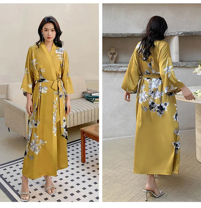 Ensemble de salon en satin kimono The Empress
